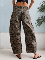 2025 New Women's Leopard Print Curved Knife Jeans, Cropped Pants, Built-in Zipper Closure, Mid Rise Jeans