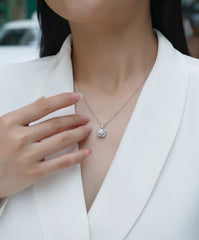 Dawn Light - A Fashionable And Luxurious Diamond Jewelry Pendant Set With 1-carat Moissanite S925 Sterling Silver And Platinum Plating