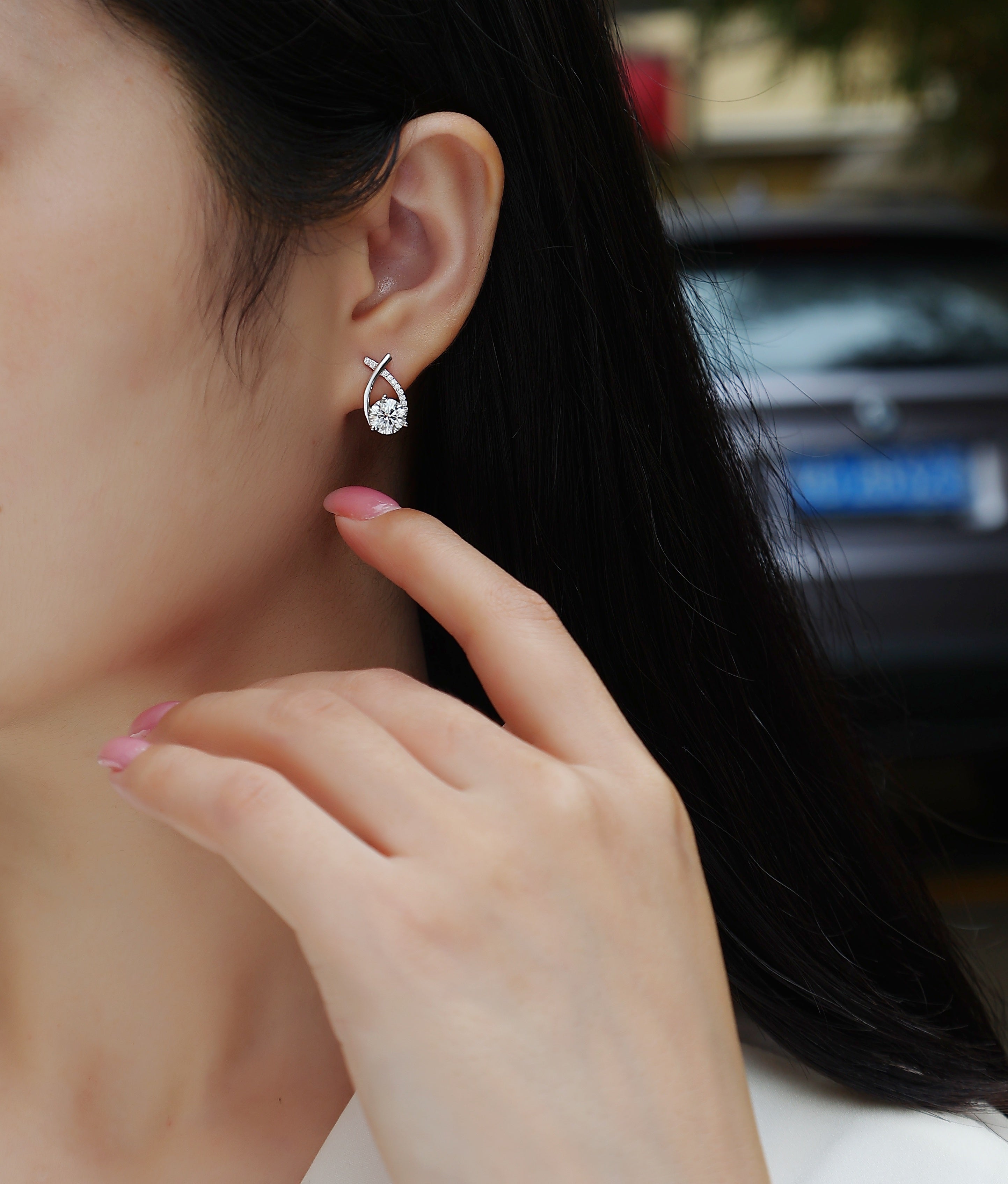 Happy Encounter - Fashionable And Luxurious Diamond Jewelry Set With 1-carat Moissan Diamond S925 Sterling Silver And Platinum-plated Stud Earrings