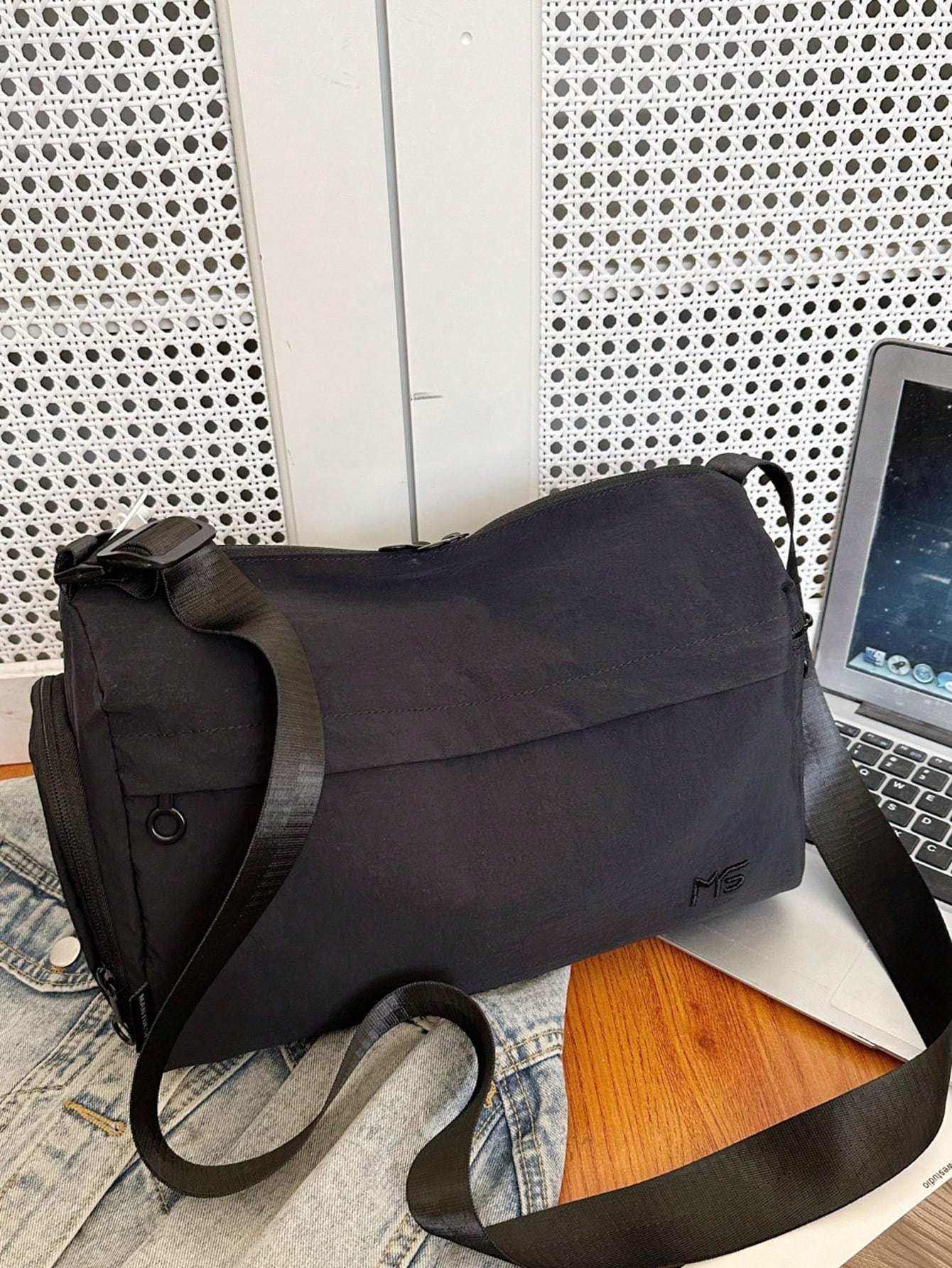 Lightweight Washed Fabric Yoga Bag For Women, Casual And Simple, Large-capacity Fitness Bag, Messenger Bag For Business Trips