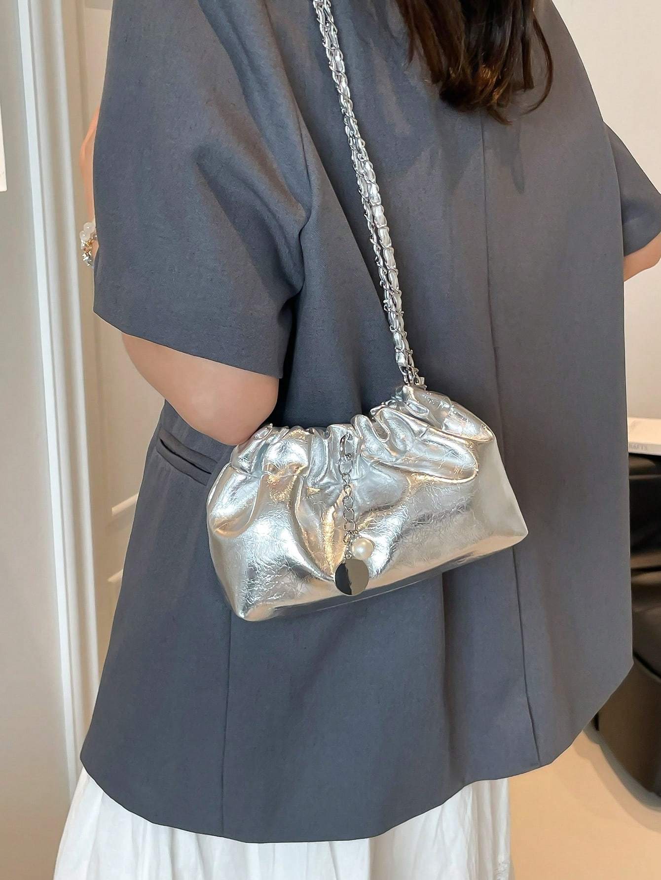 New Style Bag For Women, Pleated Cloud Bag, Chain Messenger Bag, Fashionable And Versatile Single Shoulder Bucket Bag
