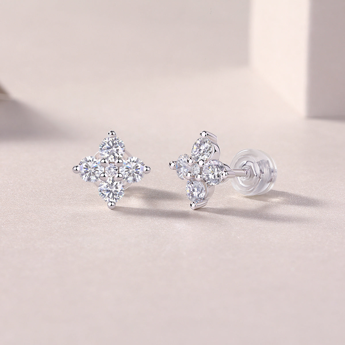 Sweetheart French - Fashionable And Luxurious Diamond Jewelry Set With Moissanite S925 Sterling Silver And Platinum-plated Stud Earrings