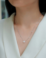 Radiant Star - A Fashionable And Luxurious Diamond Jewelry Pendant Set With Moissanite S925 Sterling Silver And Platinum Plating